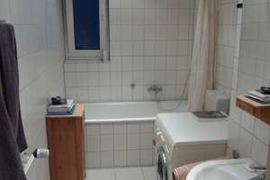 Im "Herzen" der List - helle 2 Zimmerwohnung mit Einbauküche und Balkon zum 01.02.2026 – Bonifatiusplatz 5, 30161 List, Hannover – Vorschaubild 9