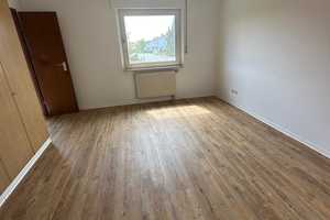 Doppelhaushälfte mit Garten, Einzelgarage und Halbgarage zu vermieten – Neustadt a.d. Waldnaab (Kreis) – Vorschaubild 7