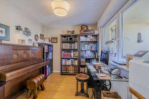Renovierter Bungalow mit Photovoltaik, ruhige Lage, in 2 Einheiten teilbar – Die vollständige Adresse der Immobilie erhältst du vom Anbieter., 80935 Lerchenau-Ost, München – Vorschaubild 9
