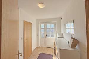 Reinfeld - 5 Zimmer Doppelhaus in ruhiger Sackgassenlage - ideal für die Familie – Die vollständige Adresse der Immobilie erhältst du vom Anbieter., 23858 Reinfeld (Holstein) – Vorschaubild 2