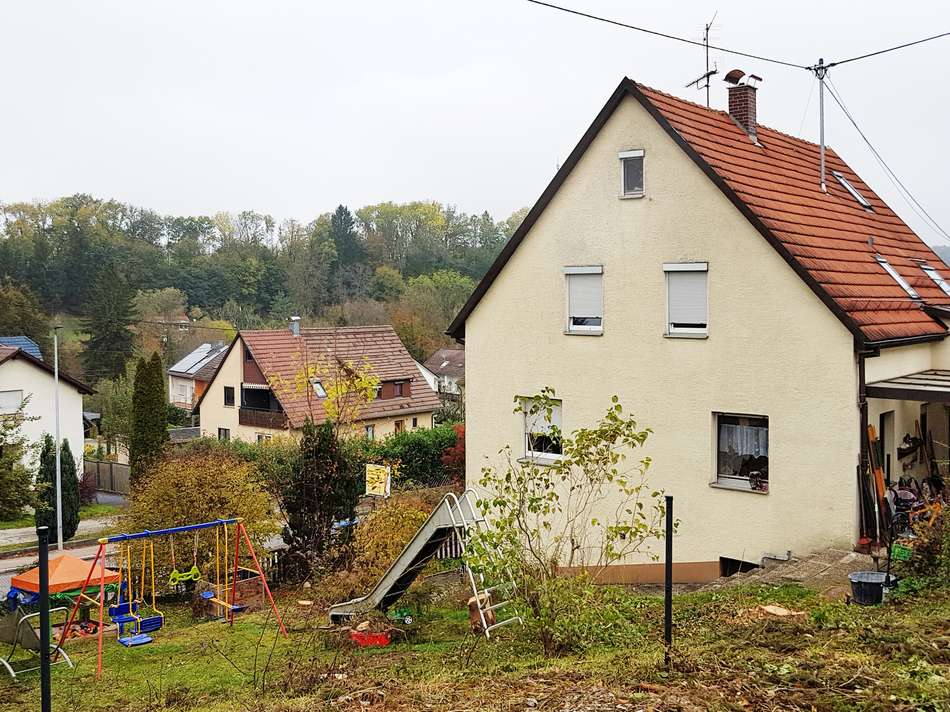 Südseite mit Garten