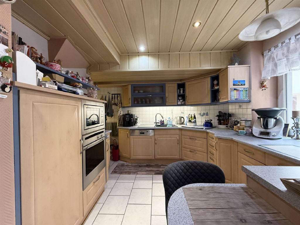 Immobilie in Pfaffen-Schwabenheim - Top Einfamilienhaus mit 2 Terrassen und schönem Garten  - Bild 2