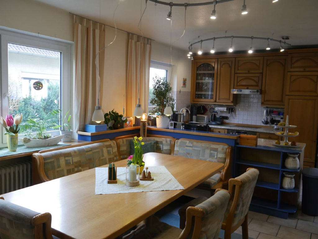 Immobilie in Attendorn - / Gepflegtes Zweifamilienhaus in Dünschede wartet auf neue Eigentümer!  - Bild 2