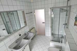 Gepflegte 4-Zimmer-Wohnung mit zwei Balkonen in Karlsruhe-Wolfartsweier – Die vollständige Adresse der Immobilie erhältst du vom Anbieter., 76228 Wolfartsweier, Karlsruhe – Vorschaubild 6