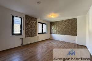 (D)EIN Zuhause in M'gladbach-Rheindahlen
Wohnglück auf 3 Ebenen mit schönem Südgarten – Dahlener End 93, 41179 Rheindahlen-Mitte, Mönchengladbach – Vorschaubild 14