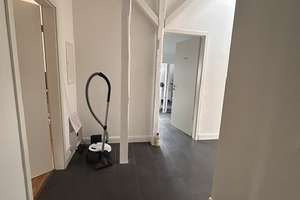 Zwei Zimmer in Wiesbaden: Helle Dachgeschosswohnung mit Einbauküche – Biebricher Allee 163, 65203 Biebrich, Wiesbaden – Vorschaubild 4