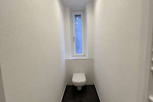 Wohnen wie im Schloss -  82m² auf 3 Zimmer mit EBK, kleiner Essecke & stylischem Duschbad – Hans-Sachs-Straße 25, 9126 Lutherviertel, Chemnitz – Vorschaubild 7