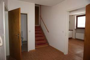 Seltene Gelegenheit in Roding: Vielseitiges Wohn-  und Geschäftshaus mit Lagerhalle und Werkstatt – Die vollständige Adresse der Immobilie erhältst du vom Anbieter., 93426 Roding – Vorschaubild 16