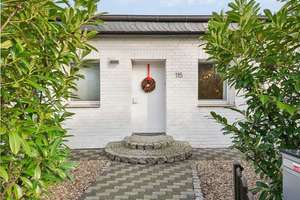 Wohnen, Arbeiten, Lagern – Flexibler Bungalow mit Halle für Handwerker, Kreative & Händler
