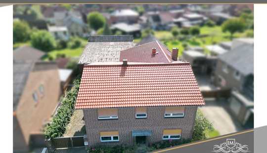 Bild von Einfamilienhaus mit Einliegerwohnung und großem Potenzial an Nutzungsmöglichkeiten.
