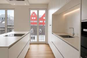Historie trifft Moderne – Luxuriöse Design-Maisonette am Rhein – Die vollständige Adresse der Immobilie erhältst du vom Anbieter., 50676 Altstadt/Süd, Köln – Vorschaubild 9