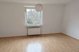 Wohnglück auf 31 qm! U-Bahn und Geschäfte in der Nähe!