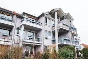 3,5-Raum-Maisonette mit gr. Balkon, inkl. EBK, Außenjalousien, Möbelübernahme mgl., SUV-TG-SP mgl. – Die vollständige Adresse der Immobilie erhältst du vom Anbieter., 4178 Burghausen-Rückmarsdorf, Leipzig – Vorschaubild 3