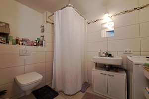 Gepflegte und vermietete Studiowohnung mit Balkon – Dörpfeldstraße 5, 12489 Adlershof, Berlin – Vorschaubild 9