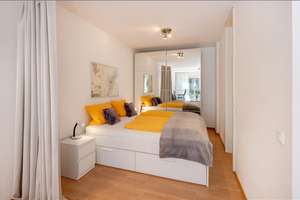 Möbliert: Großzügig & gemütlich – Ruhige Lage zum Innenhof – Die vollständige Adresse der Immobilie erhältst du vom Anbieter., 80796 Neuschwabing, München – Vorschaubild 2