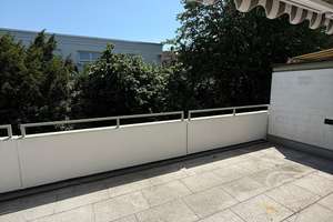 Ruhig & im Grünen: modernisierte 88-qm-Wohnung mit hochwertiger Küche, großer Terrasse & Garage  – Weißer Straße 126, 50996 Rodenkirchen (Ortsteil), Köln – Vorschaubild 6