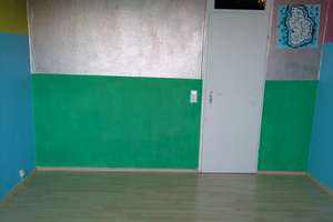 Nachmieter gesucht: 3 Zimmer Maisonette Wohnung mit 2 Balkonen und Gäste WC – Rostocker Str 51, 70376 Hallschlag, Stuttgart – Vorschaubild 2
