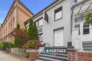 Westend | Reihenhaus mit entkernter Gewerbeeinheit in gefragter Lage