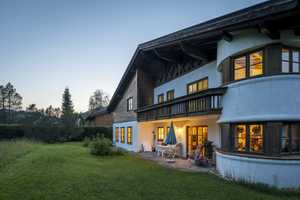 Das Landhaus für die Familie! Rarität: Zweifamilienvilla mit zus. Appartement, Kachelofen & Wellness – Garmisch-Partenkirchen (Kreis) – Vorschaubild 125