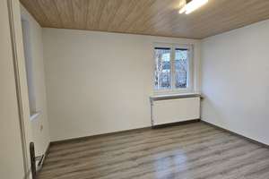 Renoviertes Reihenendhaus mit 4 Zimmern in Küssaberg – Die vollständige Adresse der Immobilie erhältst du vom Anbieter., 79790 Küssaberg – Vorschaubild 3