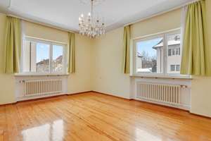1205m² am Grünen Hügel! Stilvolle Stadtvilla mit traumhaftem Grundstück und guter Substanz – Die vollständige Adresse der Immobilie erhältst du vom Anbieter., 95445 Gartenstadt/Wendelhöfen, Bayreuth – Vorschaubild 13