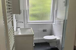 Frisch saniert in Essen-Kray: Moderne 3-Zi.-Wohnung mit Loggia & Blick ins Grüne! – Eißlingerhang 2, 45307 Leithe, Essen – Vorschaubild 3