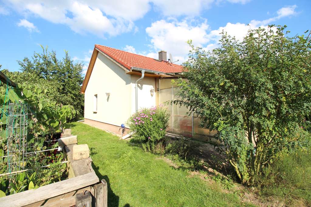 Immobilie in Rüdnitz - Familienbungalow mit großem Naturgarten und Raum für Mensch & Tier! - Bild 2