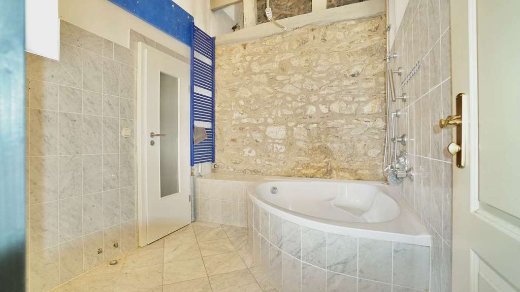 Immobilie in Herborn - Historisches Einfamilienhaus im Zentrum Herborns - Bild 4