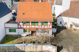 Charmantes Fachwerkjuwel mit großzügigen Grundstück und vielseitigen Möglichkeiten – 60388 Bergen-Enkheim, Frankfurt am Main – Vorschaubild 3