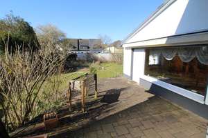 Reserviert!  Freistehendes Haus mit großzügigen Garagen und Garten in Meschenich  – Die vollständige Adresse der Immobilie erhältst du vom Anbieter., 50997 Meschenich, Köln – Vorschaubild 7