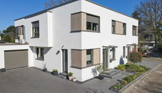 Bild von "Modern Art" in Isernhagen-Süd