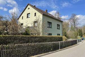 Tolles Wohnhaus mit Garten für die ganze Familie – Die vollständige Adresse der Immobilie erhältst du vom Anbieter., 9217 Burgstädt – Vorschaubild 1