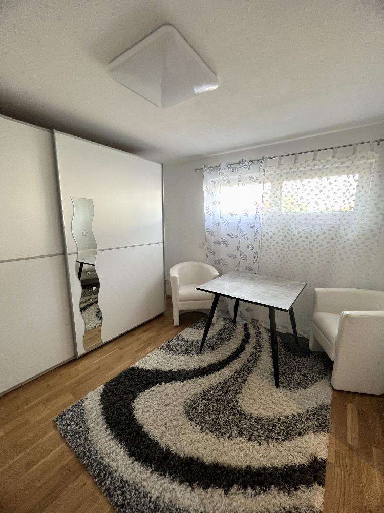 Immobilie in Buch am Erlbach - Ruhiges Wohnen mit hohen Standard - Neuwertige Doppelhaushälfte mit Doppelgarage - Bild 5