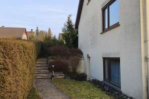Großzügiges Einfamilienhaus mit separater Einlieger- und Dachgeschosswohnung – Eulenweg 3, 74541 Vellberg – Vorschaubild 3