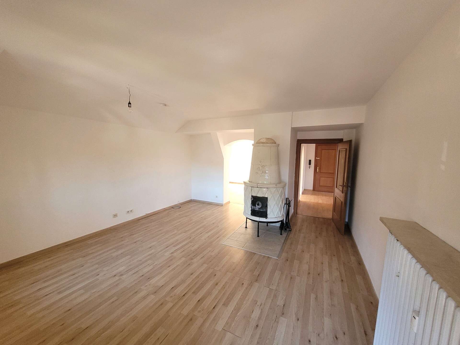 Immobilie in Gmund - Panoramablick & Ausbaupotential - einzigartige Dachgeschosswohnung in Seenähe - Bild 4