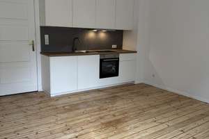 Bezugsfreie 2-Zimmer-Wohnung nach hochwertiger Sanierung – Adlergestell 245, 12489 Adlershof, Berlin – Vorschaubild 1
