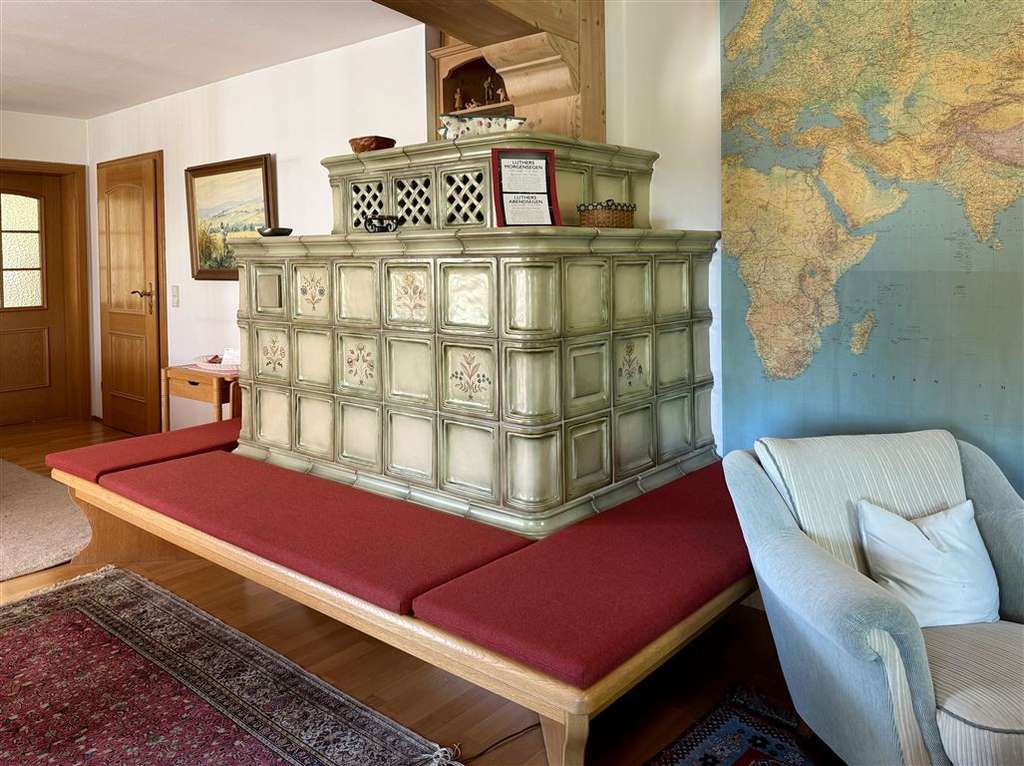 Immobilie in Tussenhausen - Landhaustraum mit weitläufigem Gartenparadies - Bild 3