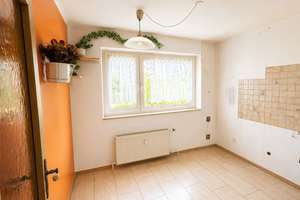 Attraktive 3-Zimmer-Wohnung zum Sanieren zur sofortigen Nutzung in München-Johanneskirchen – Die vollständige Adresse der Immobilie erhältst du vom Anbieter., 81927 Johanneskirchen, München – Vorschaubild 5