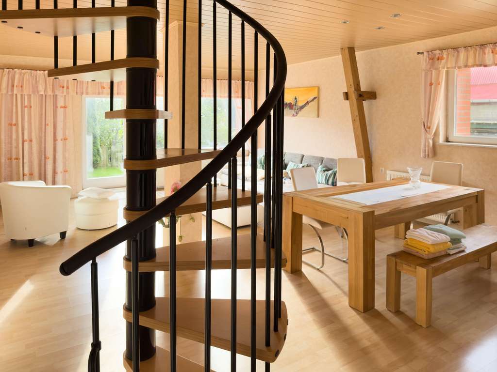 Immobilie in Neuengörs - Zweifamilienhaus mit vielen Möglichkeiten und Weitblick - Bild 4