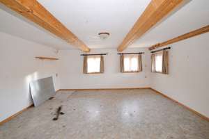 Hofstelle - Wohnhaus und denkmalgeschütztes Bauernhaus in Perach im Landkreis Altötting – Neumühle 22 22 1/2, 84567 Perach – Vorschaubild 11