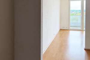 WOHNEN MIT AUSSICHT -GEMÜTLICHE 1 ZIMMER WOHNUNG MIT BALKON  IN ZENTRALER LAGE IN MELLE – Beethovenstrasse 12, 49324 Melle – Vorschaubild 4