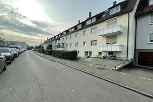 Helle, kompakte 2-Zimmer Wohnung sucht neuen Mieter – Stuttgart – Vorschaubild 1