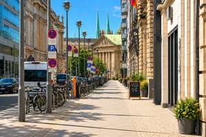 Wohnen im Palais Theising – vollmöbliertes Premiumapartment mit Tiefgarage im Herzen Berlins – Die vollständige Adresse der Immobilie erhältst du vom Anbieter., 10117 Mitte (Ortsteil), Berlin – Vorschaubild 31