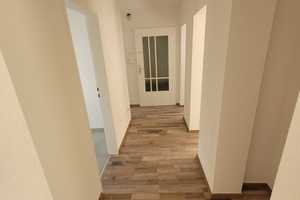 Helle, sanierte 4 ZKB-Wohnung mit Balkon im 1. OG in Uninähe – Kassel – Vorschaubild 1