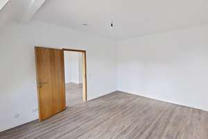 Helle 3-Zimmer-Dachgeschosswohnung in Gibitzenhof – Sperlingstraße 14, 90459 Gugelstraße, Nürnberg – Vorschaubild 4