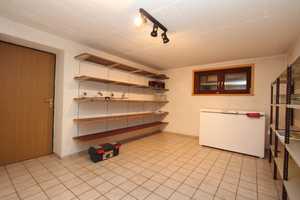 DIPLOM-Immowirt MAIER !! Perfekter, großzügiger Bungalow - WOHNEN bis ins HOHE ALTER u. PV-Anlage !! – Dingolfing-Landau (Kreis) – Vorschaubild 47
