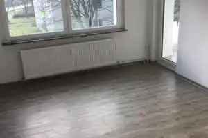 Gemütliche 2 Zimmer-Wohnung mit Balkon in Baumheide zu vermieten – Donauschwabenstr. 19, 33609 Bielefeld – Vorschaubild 2