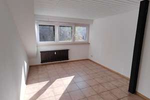 Großzügige, lichtdurchflutete Wohnung mit Balkon und Blick Richtung Stadtwald in gefragter Lage – Lotharstraße 44, 53115 Kessenich, Bonn – Vorschaubild 4