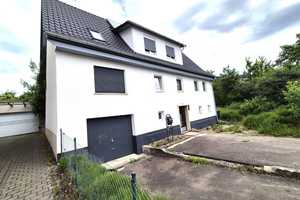 ~Charmantes Einfamilienhaus mit großem Grundstück und Ausbaureserve~ – Rems-Murr-Kreis – Vorschaubild 1
