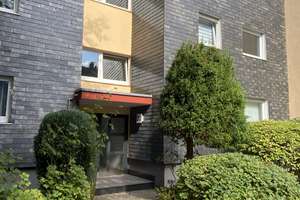 Topgepflegte, moderne 2-Zimmer-Wohnung mit Einbauküche, Balkon und Außenstellplatz in Velbert – Hohenzollernstr. 20, 42551 Velbert-Mitte, Velbert – Vorschaubild 1